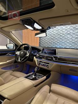 بي ام دبليو الفئة 7